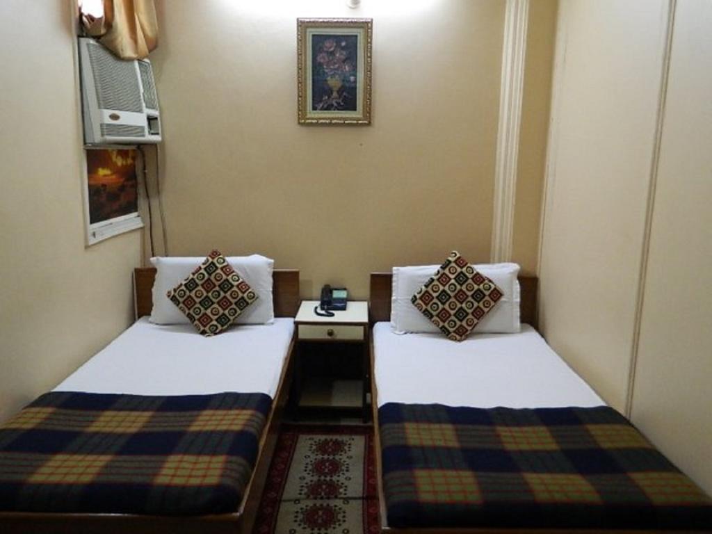 نويدا Viraaj Guest House المظهر الخارجي الصورة
