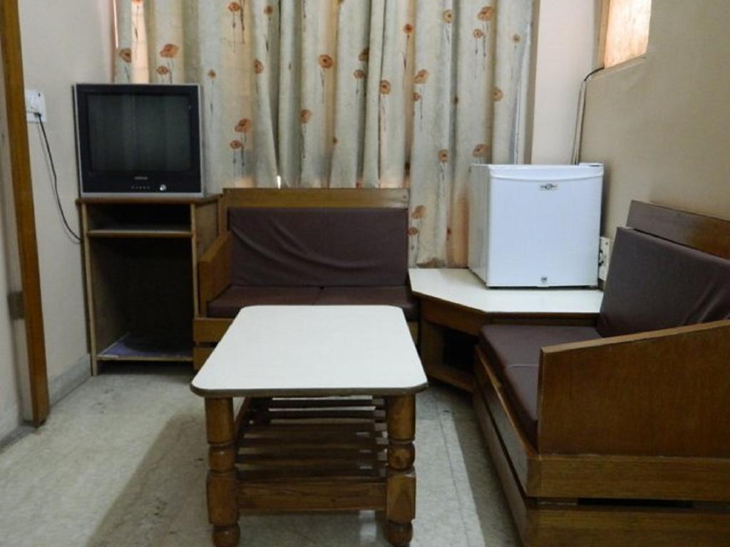 نويدا Viraaj Guest House المظهر الخارجي الصورة